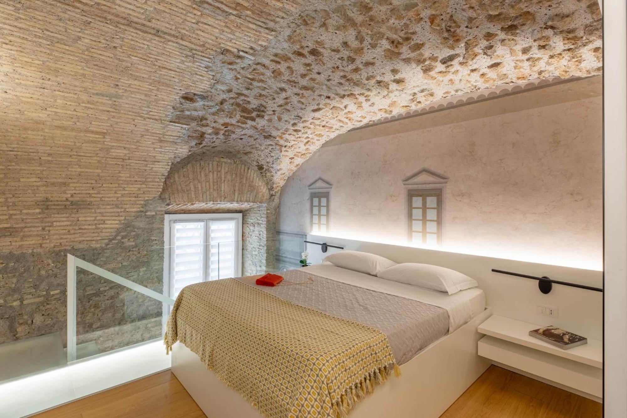 Iflat Glass And Stone Loft Apartment Рим Екстериор снимка